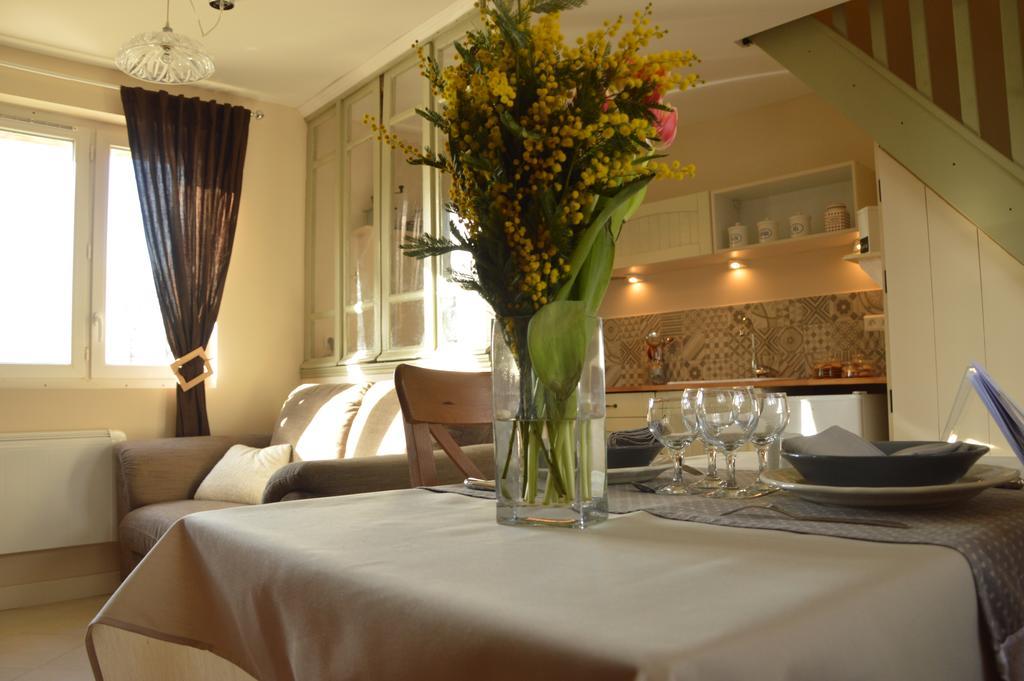 Le Clos Charmaine Auquemesnil ภายนอก รูปภาพ